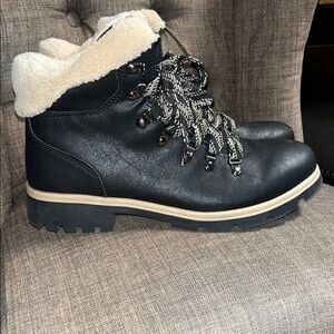 Time and Tru Black and Cream Winter Boots women's 10